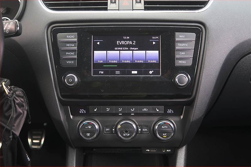 Hyundai Kona (2024) 1.0 T-GDI - fotka 12 z 18