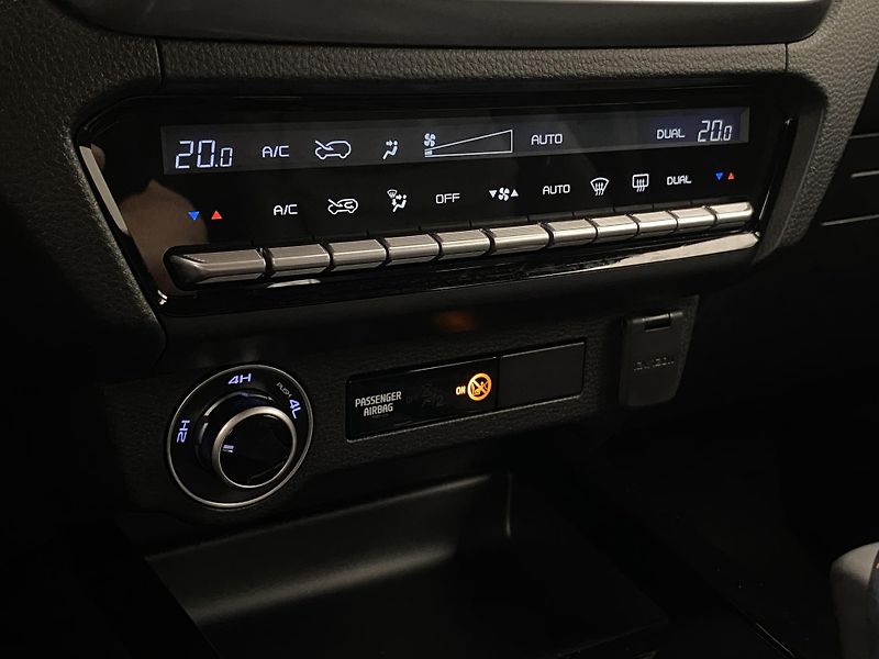 Isuzu D-Max (2026) Double Cab 2,2 LS 4x4 AUT - fotka 22 z 27