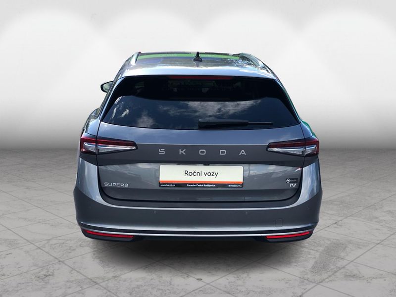 Škoda Superb combi L&K iV - fotka 9 z 30