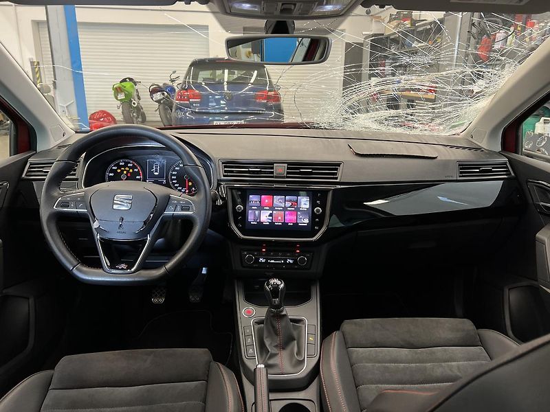Seat Ibiza FR 1.0 TSi 85kW - fotka 7 z 14