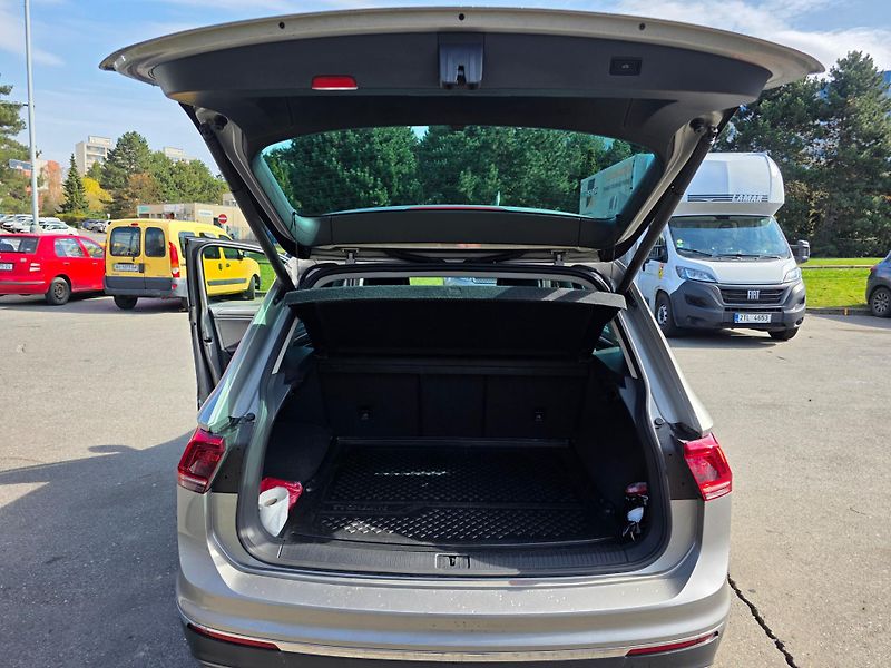 Volkswagen Tiguan (2017) 2.0 /140kW - fotka 6 z 14