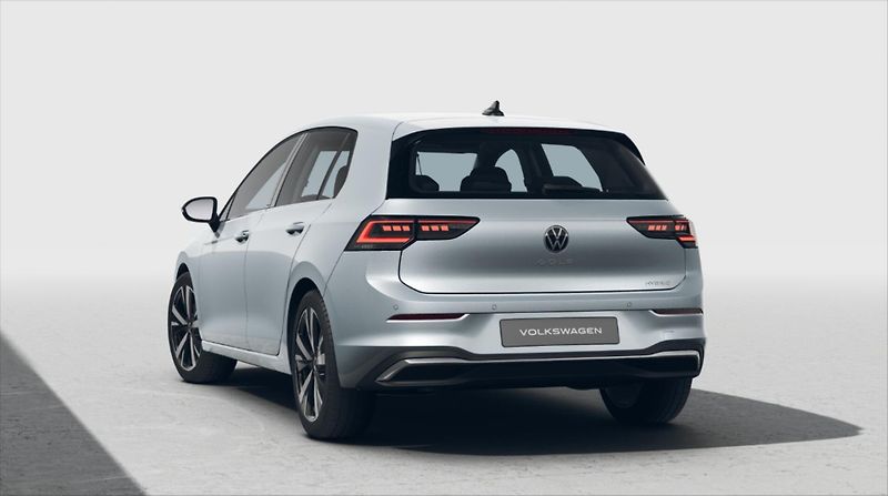 Volkswagen Golf (2025) 1,5 TSI 125kW Hybrid  Style - fotka 3 z 9