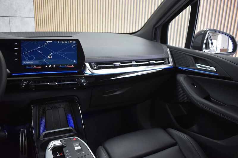 BMW Řada 2 218d ///MSPORT*ZÁRUKA*DPH*ČR 1 - fotka 9 z 49
