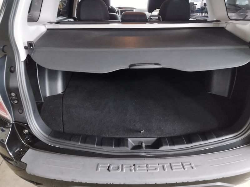 Subaru Forester (2010) 2.0i,taž.zař.,4x4 - fotka 15 z 33