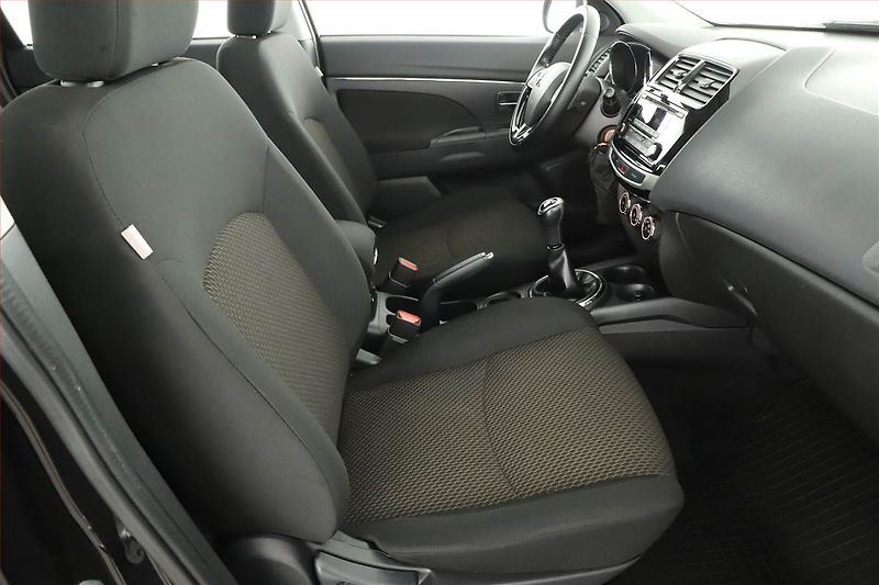 Mitsubishi ASX (2016) Invite 1.6 MIVEC, Serv.kniha - fotka 7 z 14
