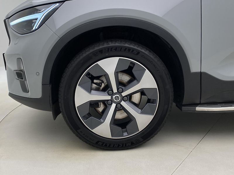 Volvo XC40 B4 DARK ULTIMATE AUT CZ - fotka 35 z 56