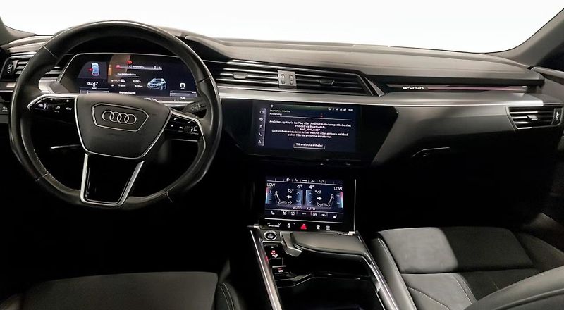 Audi Q8 e-tron 50 Q Kam Pano Matrix 4 zóny  - fotka 9 z 11