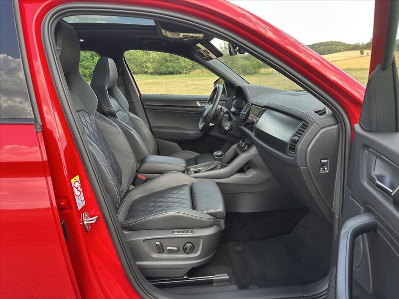 Škoda Kodiaq 2,0 TDI 147kW Sportline Zaruka - fotka 13 z 44