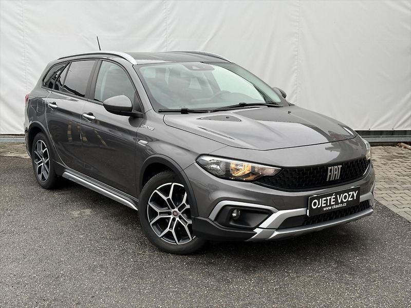 Fiat Tipo 1,6 MultiJet, Cross - fotka 3 z 19