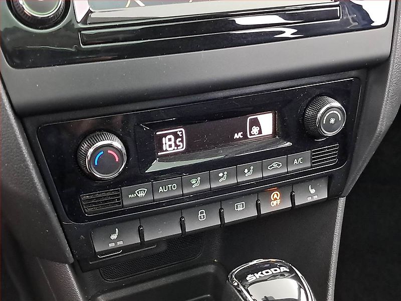 Škoda Rapid (2018) Spaceback 1.0 TSI, Automat - fotka 17 z 20