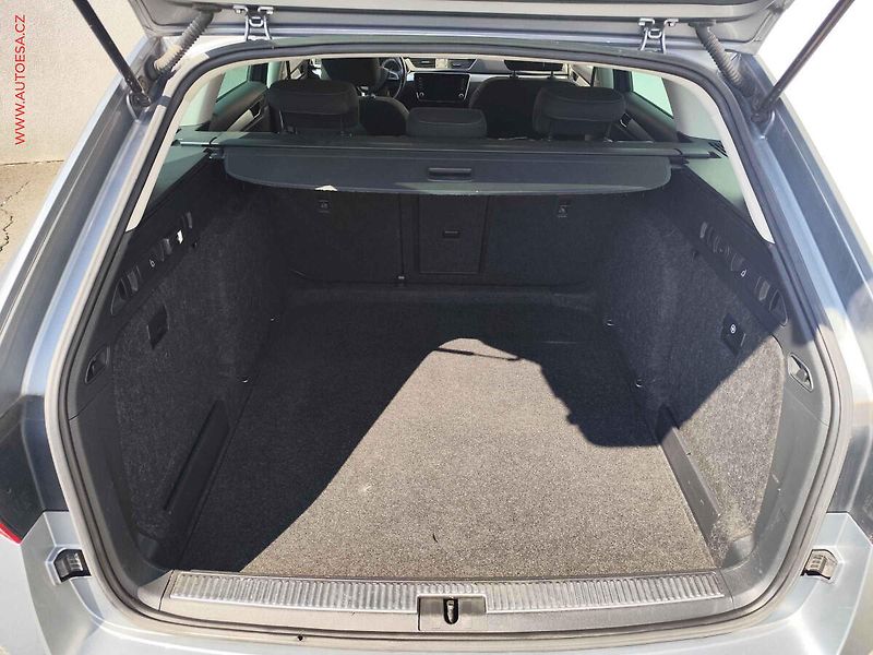 Škoda Superb (2019) 1.6TDi, DSG, LED - fotka 7 z 27