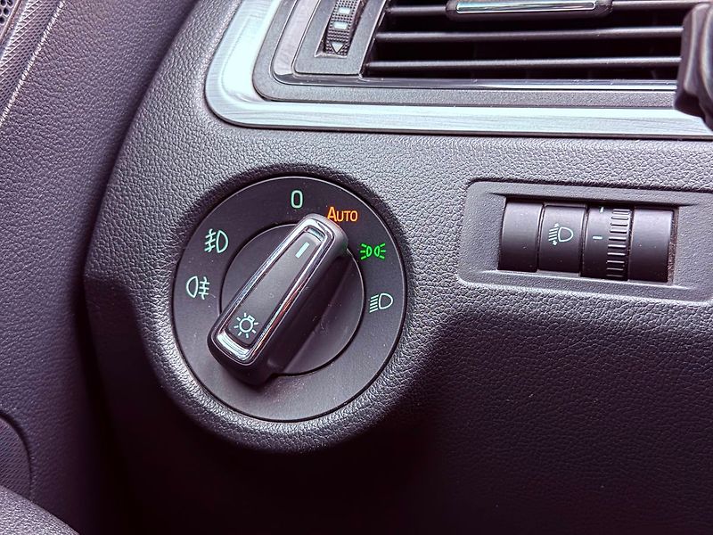 Škoda Rapid 1.2 TSi Drive, Serviska, AutoA - fotka 22 z 25