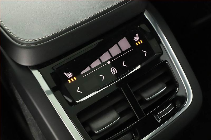 Volvo XC90 (2020) B6 AWD - fotka 31 z 31