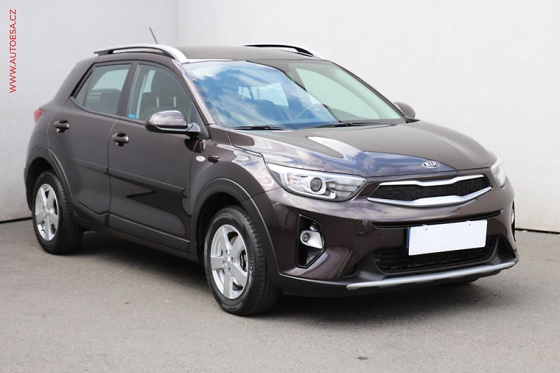 Kia Stonic (2018) 1.4 CVVT, ČR, servis.kniha - fotka 1 z 3