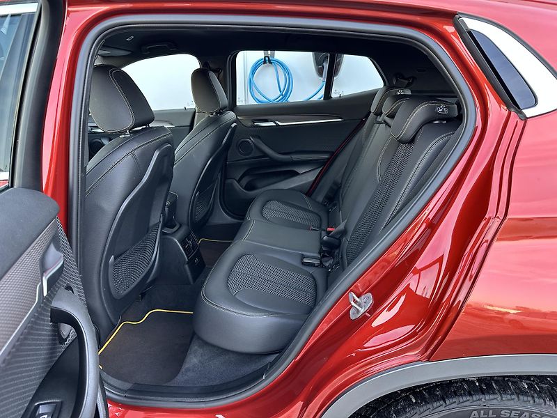 BMW X2 xDrive18d M-Sport X - fotka 9 z 20