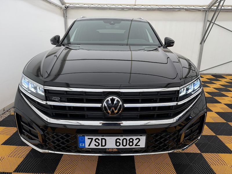 Volkswagen Touareg 3.0Tdi*1-MAJ*DPH*HUD*R-LINE* - fotka 3 z 50