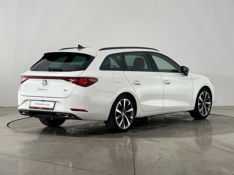 Seat Leon FR - fotka 2 z 28