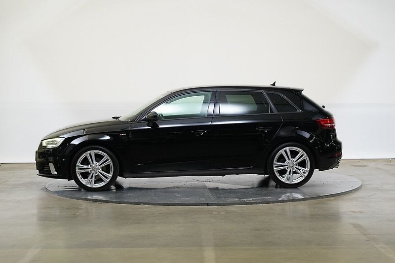Audi A3 - fotka 3 z 29