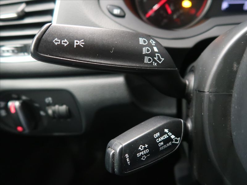 Audi Q3 2,0 TFSi 162 KW S-tronic Quatt - fotka 18 z 29