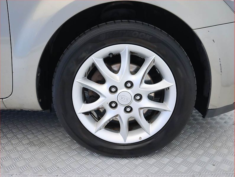 Kia Ceed (2010) 1.6 CVVT, Serv.kniha - fotka 15 z 16