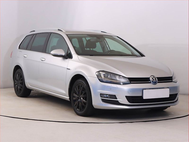 Volkswagen Golf (2015) 1.6 TDI, Navi, Xenony - fotografie inzerátu