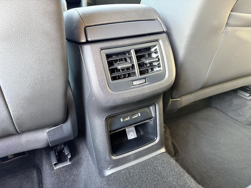Seat Ateca 1.4TSI 110KW TAŽNÉ 360 KAMERY - fotka 44 z 53