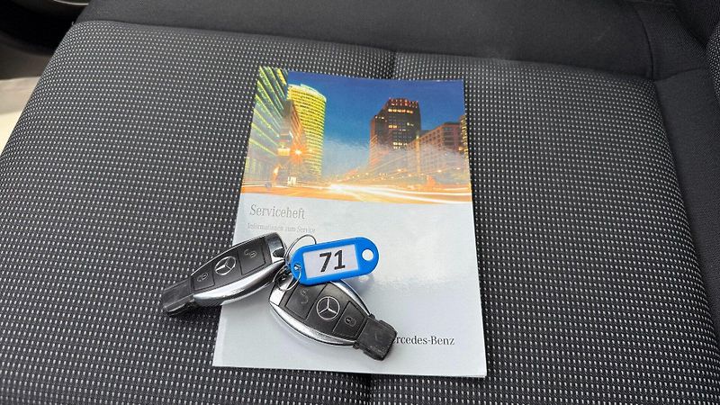 Mercedes-Benz Třídy C (2013) C220CDi 125kW *Xenon*Navi*Alu* - fotka 21 z 22