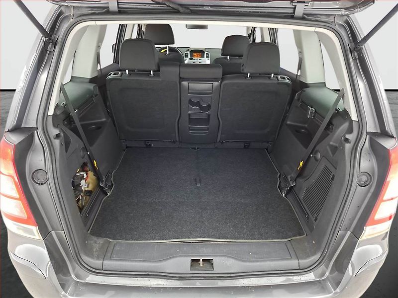 Opel Zafira (2013) 1.7 CDTI, 7 míst, nová STK - fotka 13 z 16