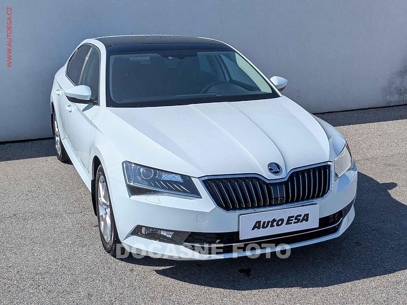 Škoda Superb (2016) 1.4TSi, Navi, bixen - fotka 1 z 16