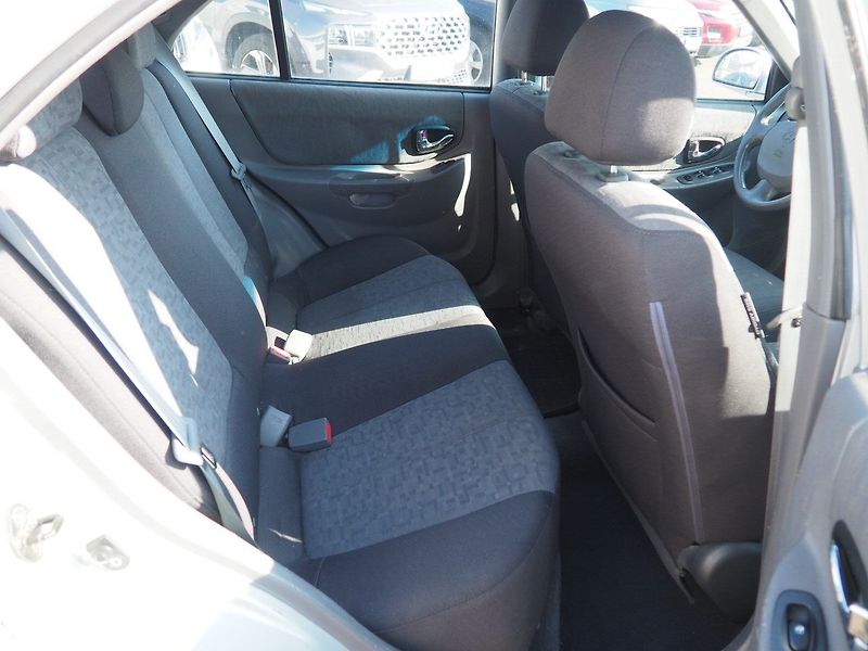 Hyundai Accent (2006) 1.4i, 63kW, AC - fotka 15 z 29