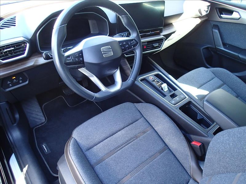 Seat Leon 1,5 eTSI,Execelent,DSG,Tažné - fotka 18 z 80
