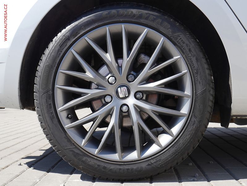Seat Leon (2015) 1.4 TSi, LED, AC, temp. - fotka 18 z 20