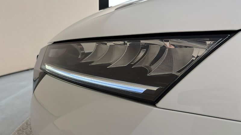 Škoda Octavia 1.5 TSI Style Combi - fotka 18 z 28