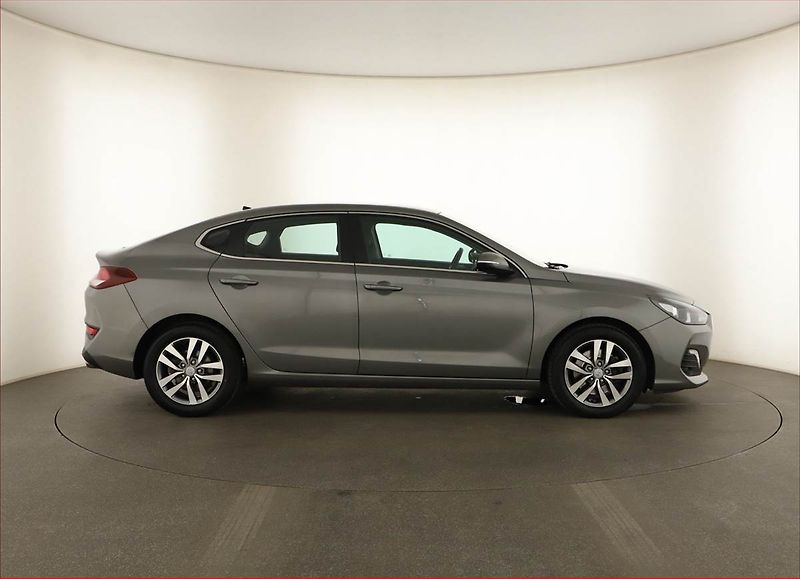 Hyundai i30 (2019) 1.6 CRDi, Serv.kniha, Tempomat - fotka 6 z 13