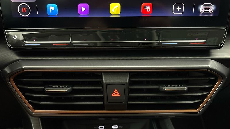 Cupra Formentor 2.0 TSI DSG 4Drive - fotka 13 z 29