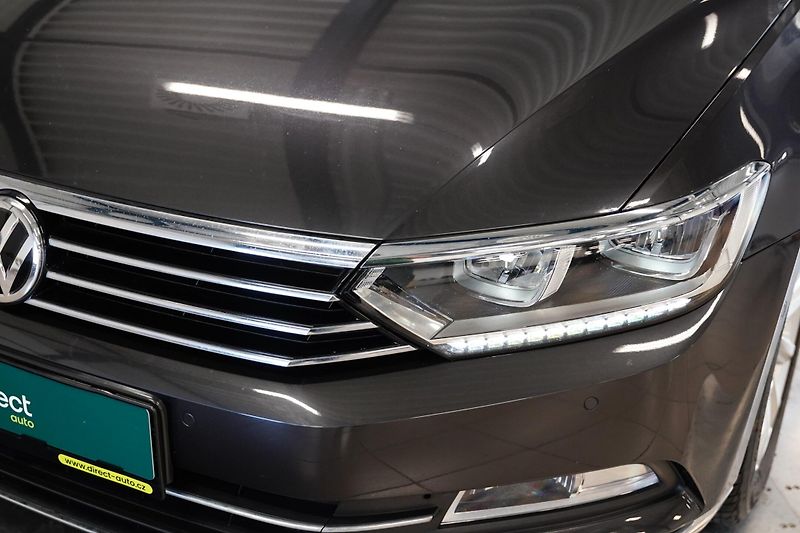 Volkswagen Passat - fotka 9 z 29