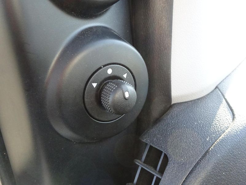 Fiat Fiorino 1.3JTD 70kW ČR 1. MAJITEL DPH - fotka 17 z 22