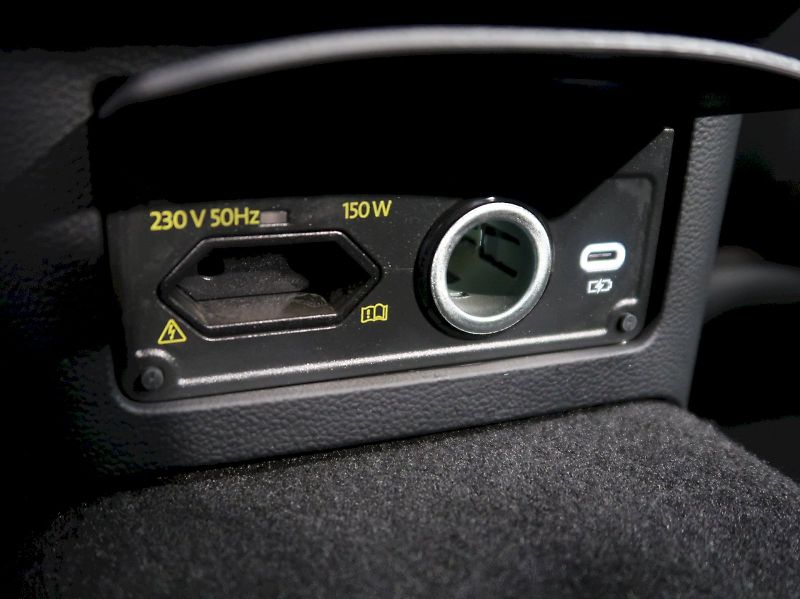 Volkswagen Passat (2022) ELEGANCE 2.0TDI EVO DSG - fotka 36 z 38