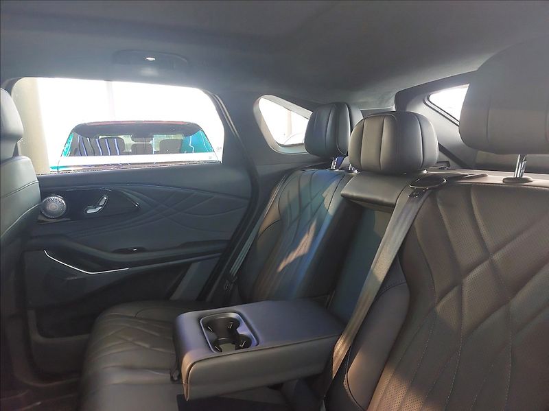 Omoda 9 PHEV (2025) SHS PREMIUM - fotka 7 z 7