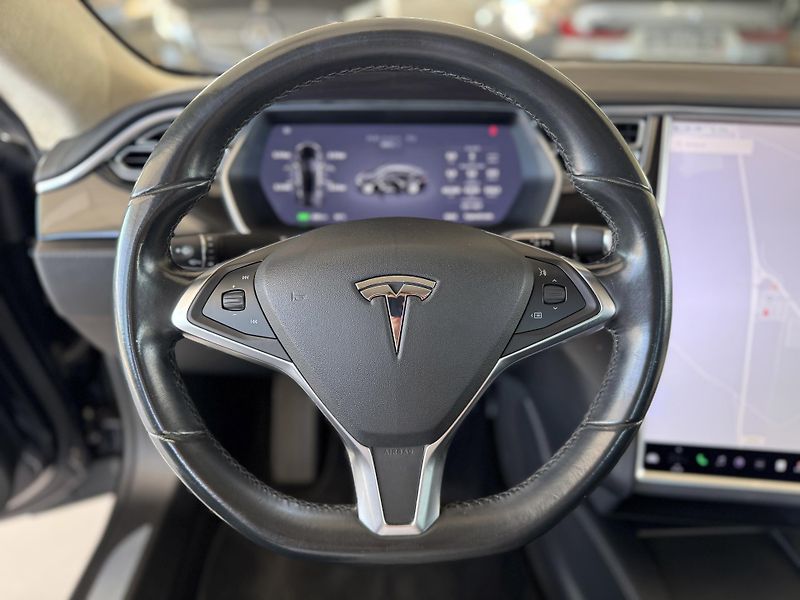 Tesla Model S 90D AWD*CCS*Vzduch - fotka 25 z 31