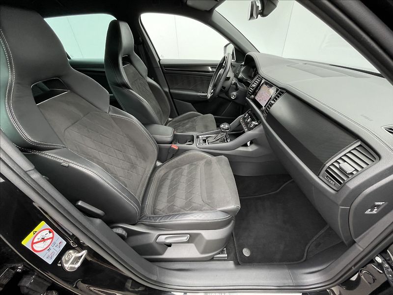 Škoda Kodiaq 2,0 TSI 4x4 DSG Sportline ACC - fotka 18 z 24