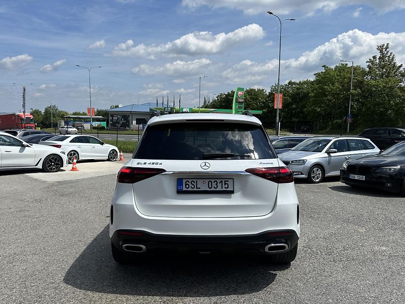 Mercedes-Benz GLE (2024) Mercedes-Benz GLE 450 AMG 2024 - fotka 6 z 20