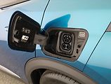 Peugeot 2008 (2025) 54 kWh, SoH 98%, digi klima - náhled 19
