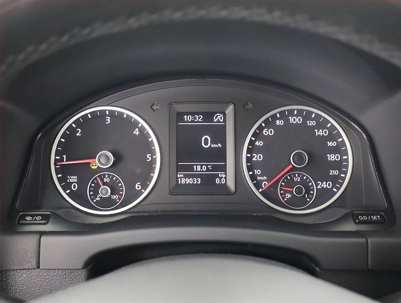 Volkswagen Tiguan (2014) 2.0 TDI, Serv.kniha, Tempomat - fotka 11 z 17