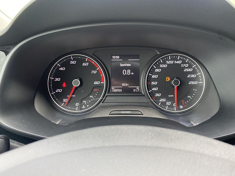 Seat Leon 1.4 TSI 92kW - 1xMAJ.- STYLE - fotka 18 z 41