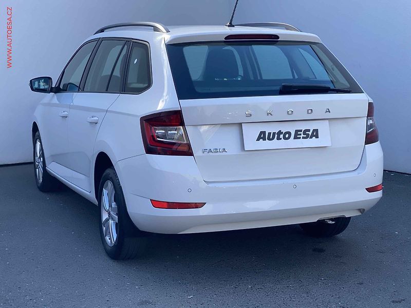 Škoda Fabia (2021) 1.0 TSi, 1.maj,ČR, Style - fotka 6 z 19