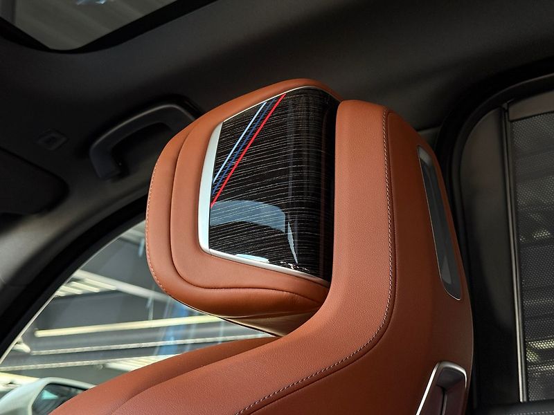 BMW Řada 7 40d xDrive,Masáž,Nezávislé,360 - fotka 33 z 35