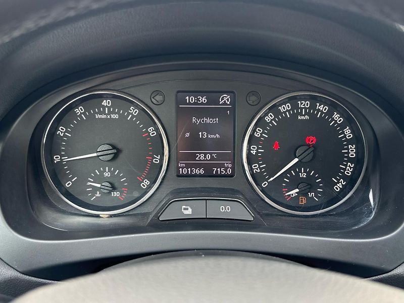 Škoda Rapid ELEGANCE - fotka 11 z 25