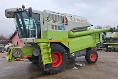 Claas (2006) Mega360 kombajn lišta 6m řepka - fotografie inzerátu