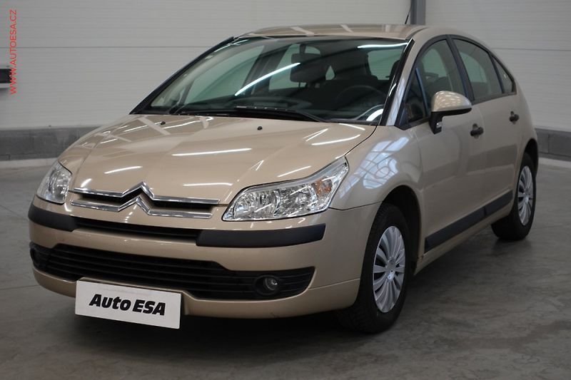 Citroën C4 (2008) 1.4 - fotka 3 z 3